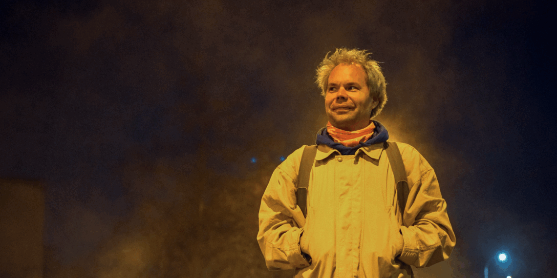 Erik Sikora: Sadnúť si na sánky a ísť dole kopcom, ktorý nepoznáš